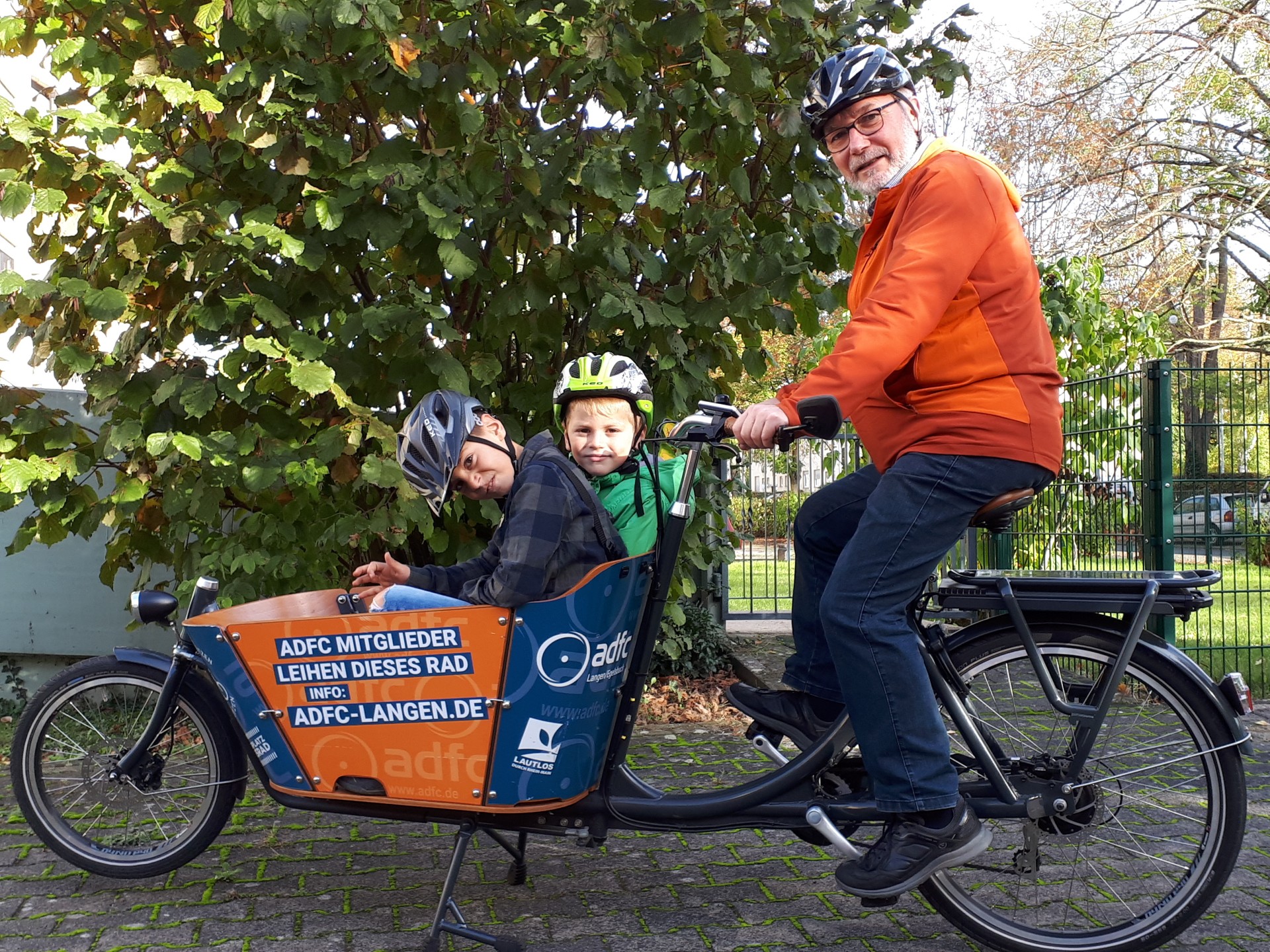 Mit Kind unterwegs - Lastenrad, Anhänger & Co.